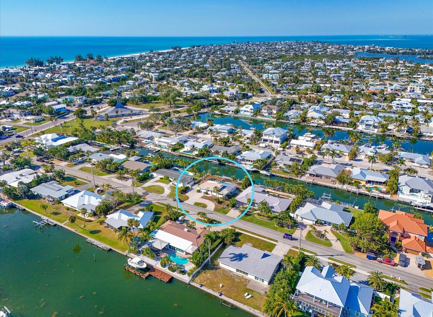 512 KEY ROYALE DR, HOLMES BEACH, FL, 34217
