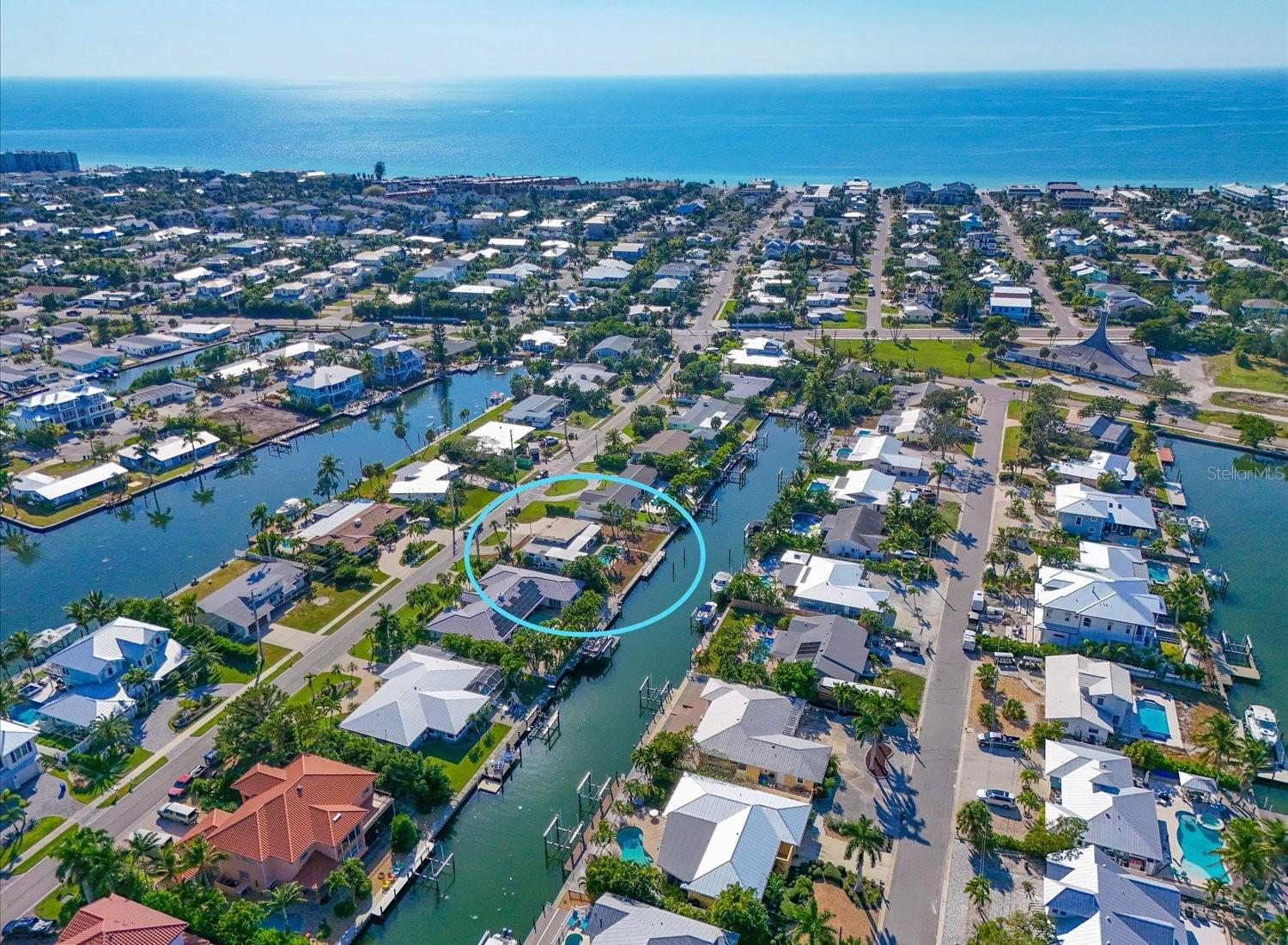 512 KEY ROYALE DR, HOLMES BEACH, FL, 34217