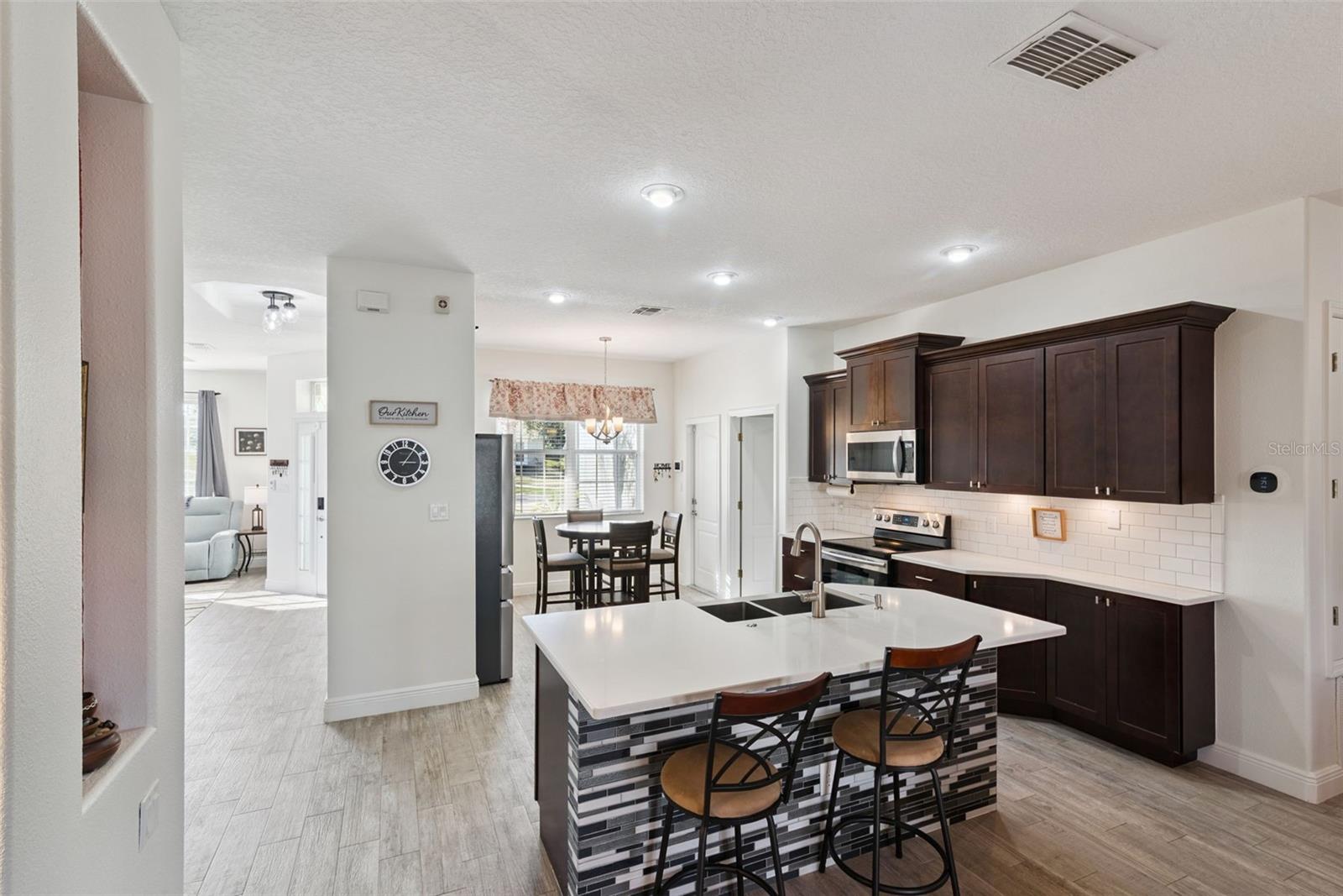 2720 SAVANNAH DR, LEESBURG, FL, 34748