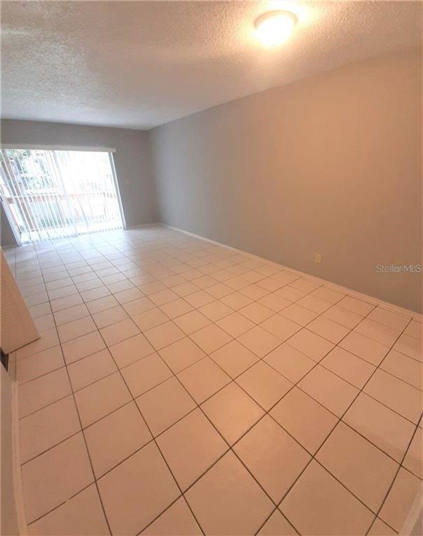 7600 ABBEY LN #C, TAMPA, FL, 33617