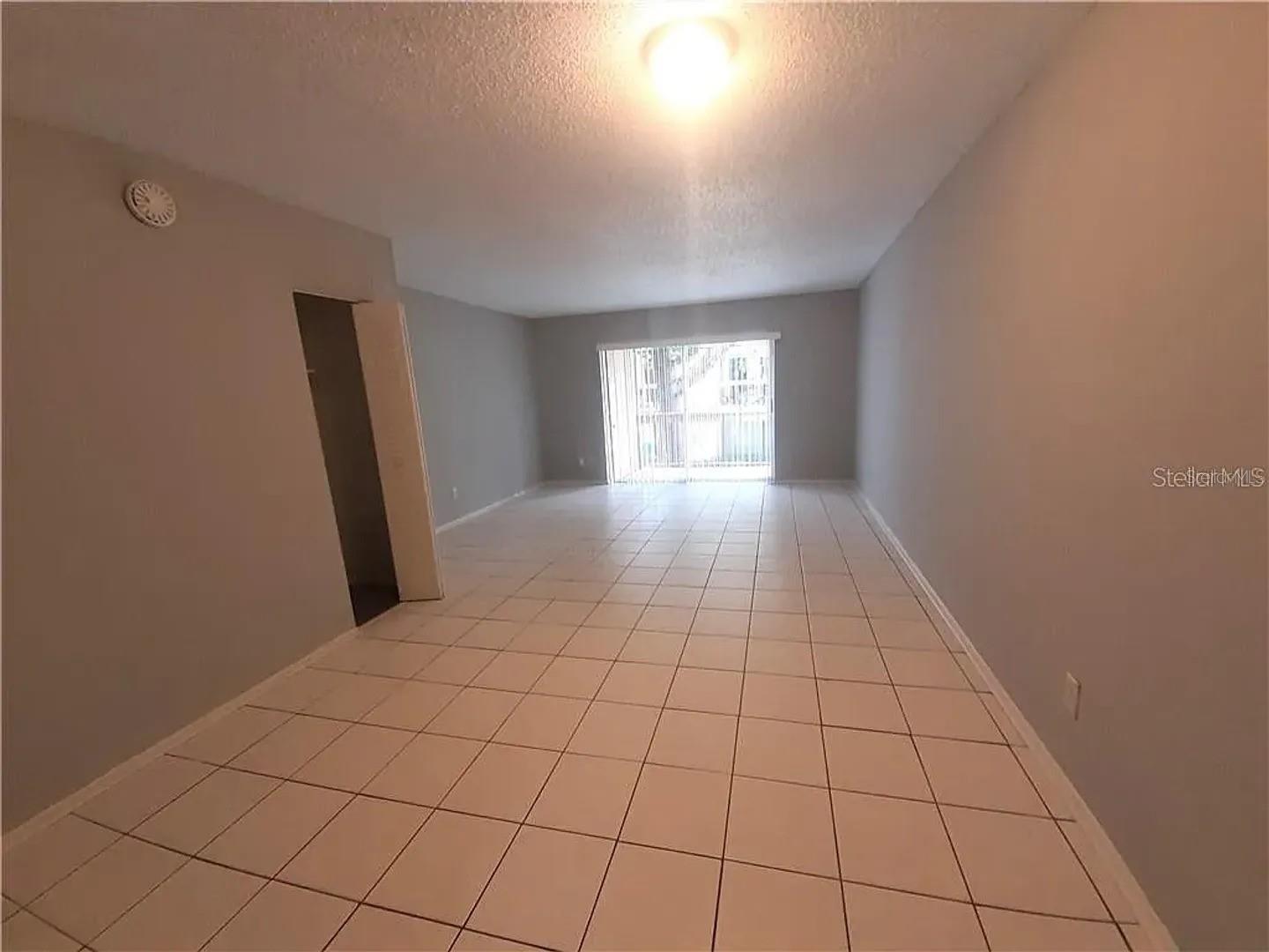 7600 ABBEY LN #C, TAMPA, FL, 33617