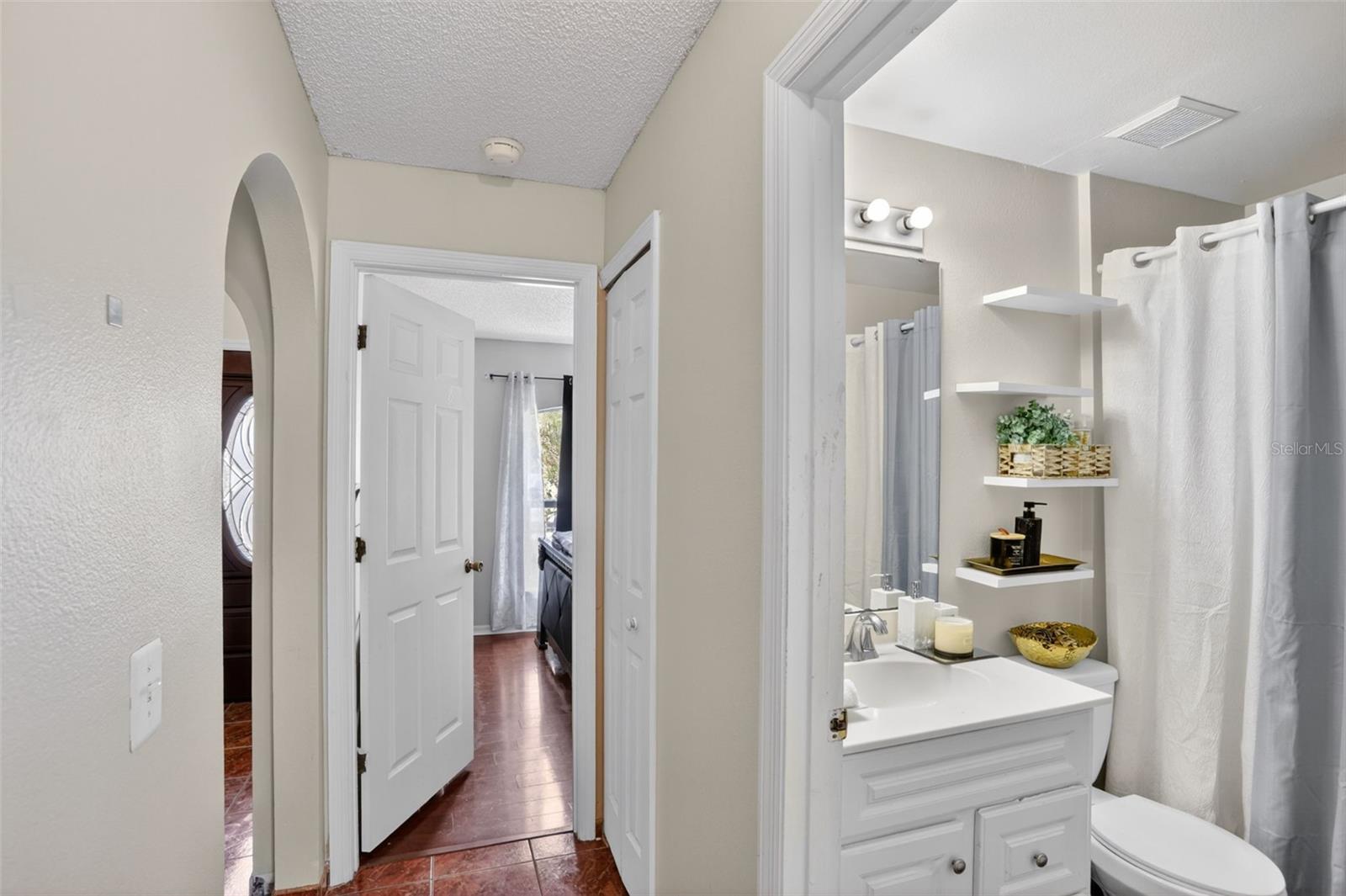 6820 POMEROY CIR, ORLANDO, FL, 32810