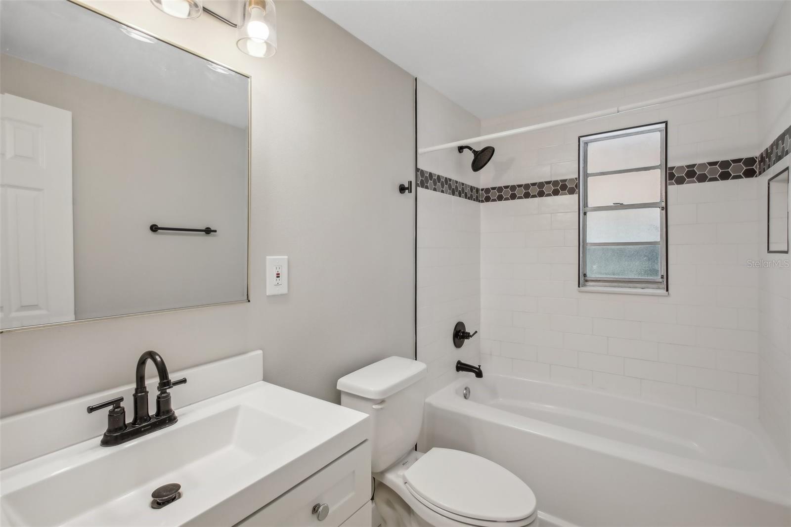 8703 NAVAJO AVE, TAMPA, FL, 33637