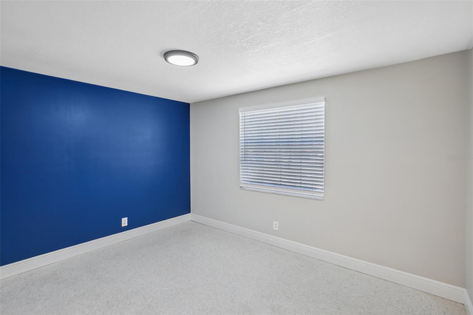 8703 NAVAJO AVE, TAMPA, FL, 33637