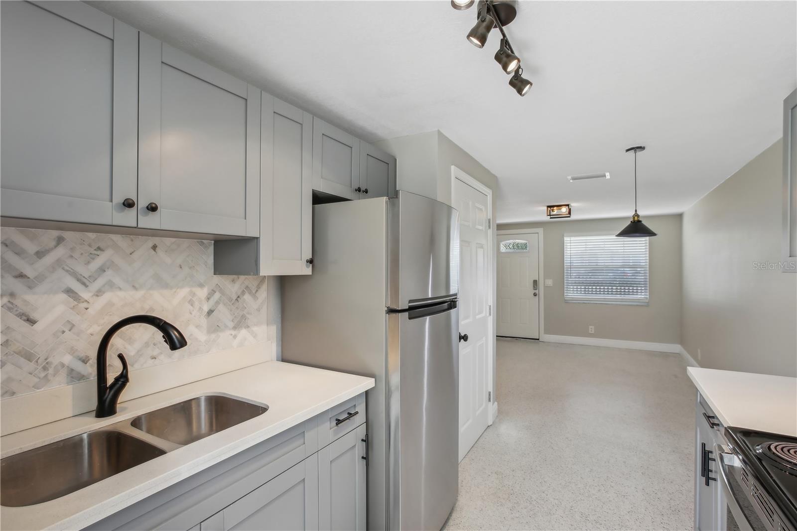 8703 NAVAJO AVE, TAMPA, FL, 33637