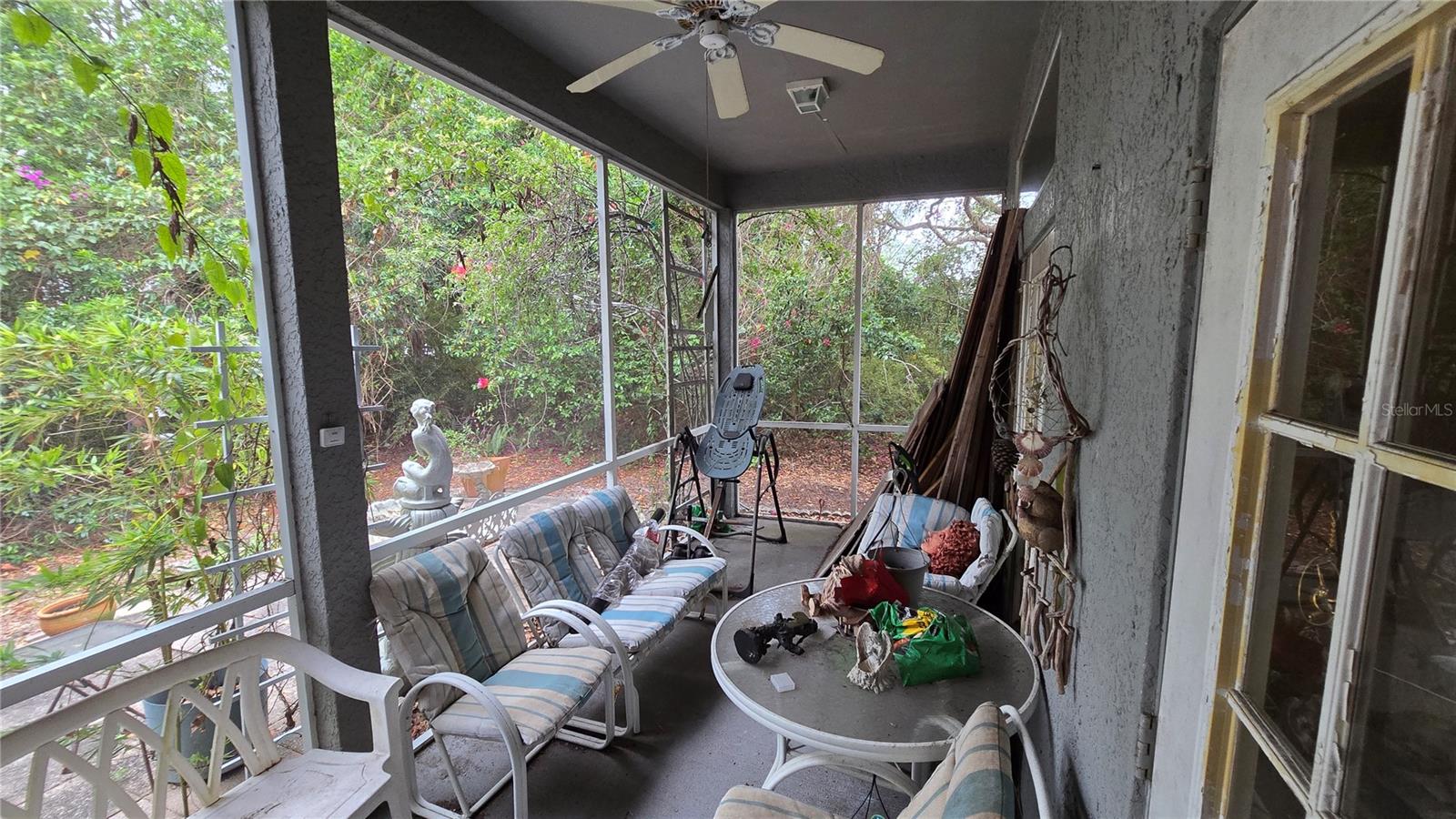 1040 TRADEWINDS DR, TARPON SPRINGS, FL, 34689