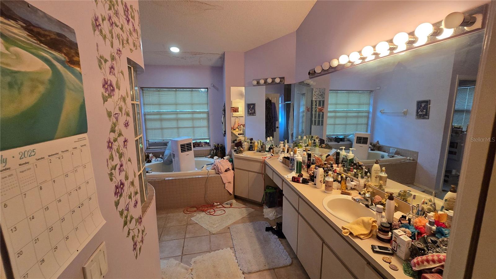1040 TRADEWINDS DR, TARPON SPRINGS, FL, 34689