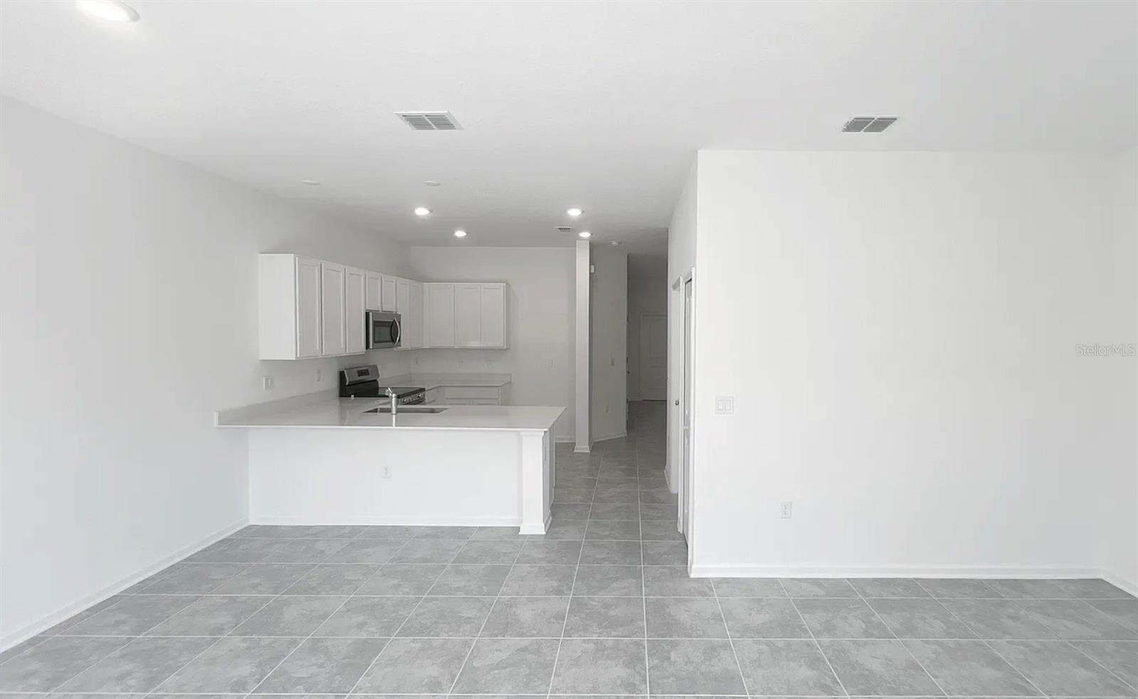 2562 SKYLINE LOOP, KISSIMMEE, FL, 34758