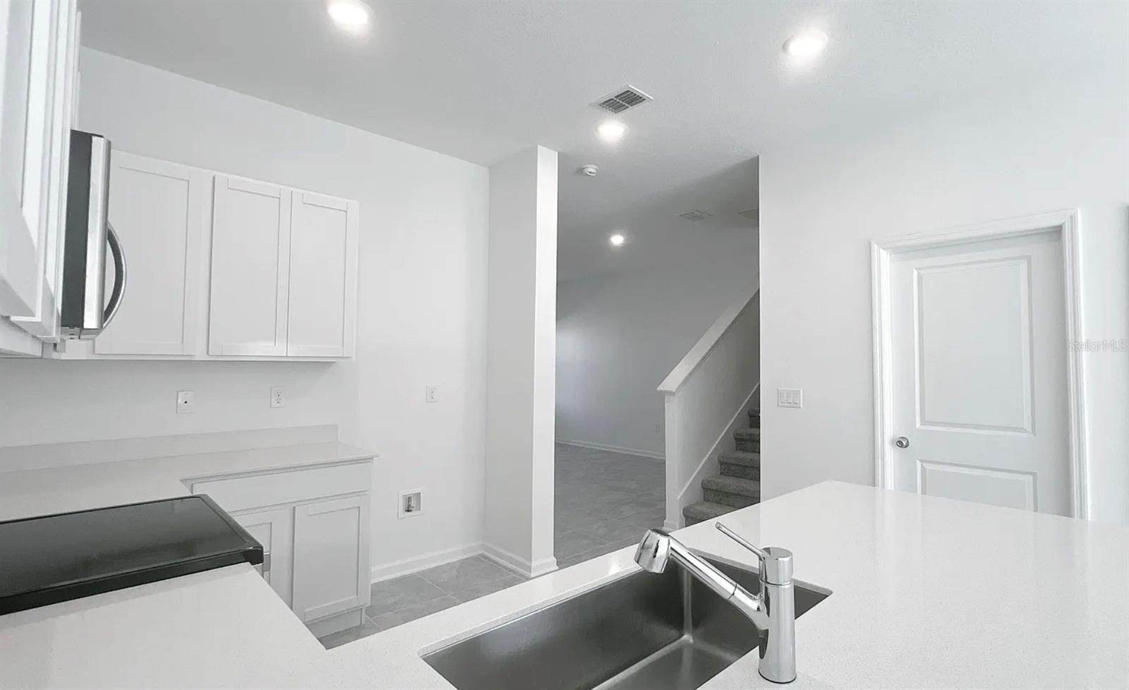 2562 SKYLINE LOOP, KISSIMMEE, FL, 34758