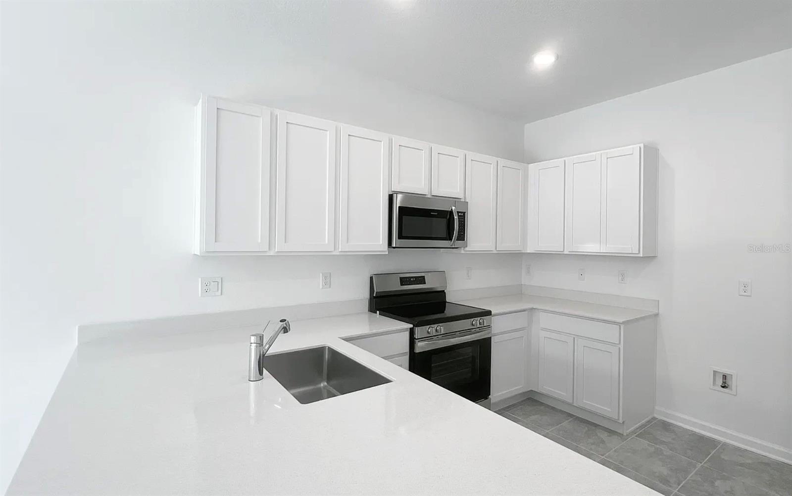 2562 SKYLINE LOOP, KISSIMMEE, FL, 34758