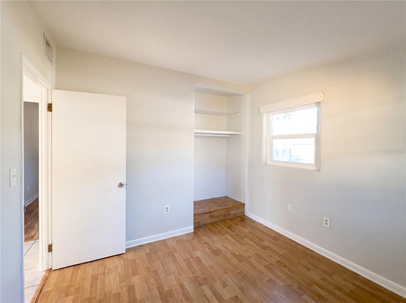 911 NEW YORK ST, EDGEWATER, FL, 32132