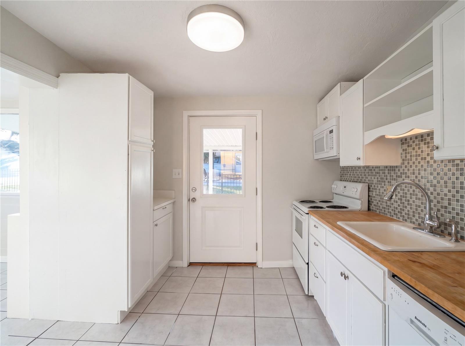 911 NEW YORK ST, EDGEWATER, FL, 32132
