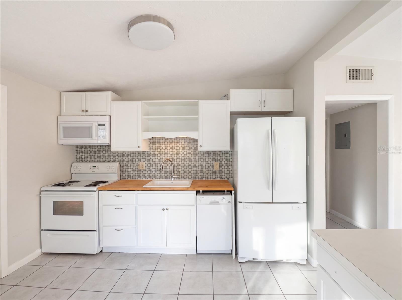 911 NEW YORK ST, EDGEWATER, FL, 32132
