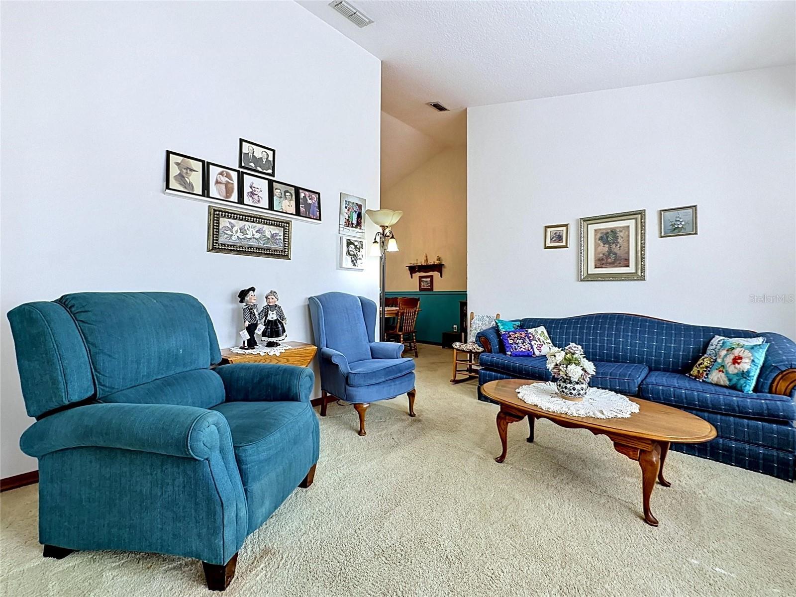 1681 E SPRING RIDGE CIR, WINTER GARDEN, FL, 34787