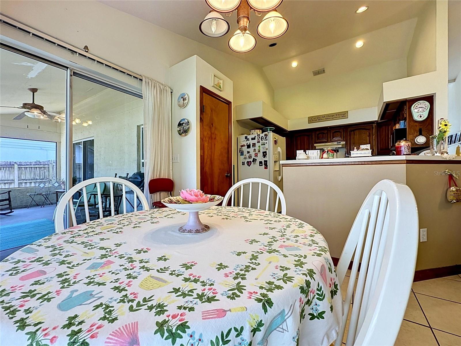 1681 E SPRING RIDGE CIR, WINTER GARDEN, FL, 34787