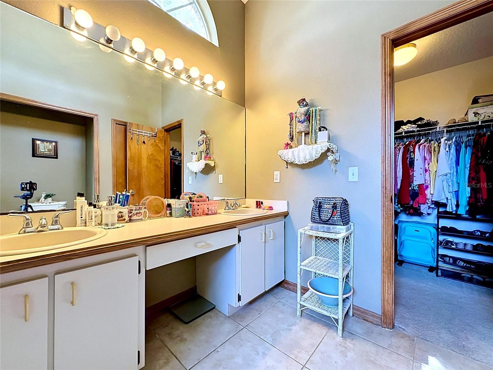 1681 E SPRING RIDGE CIR, WINTER GARDEN, FL, 34787