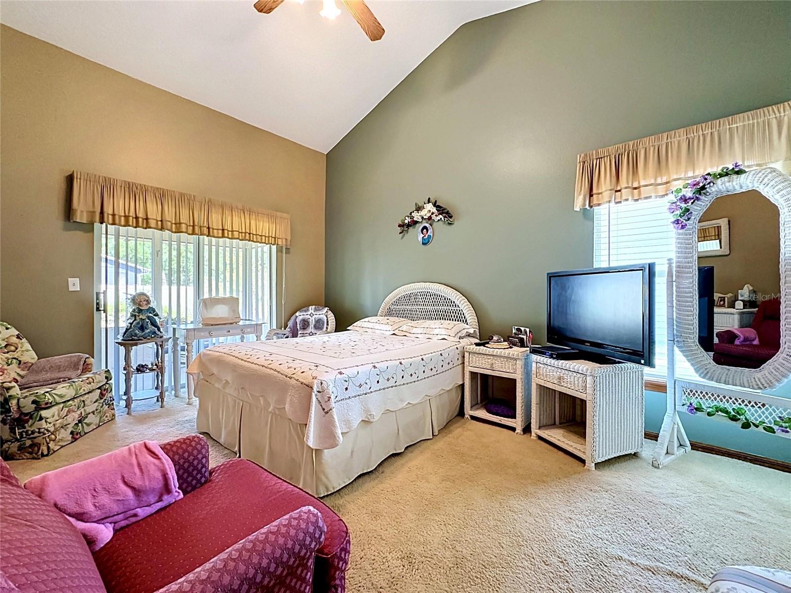 1681 E SPRING RIDGE CIR, WINTER GARDEN, FL, 34787
