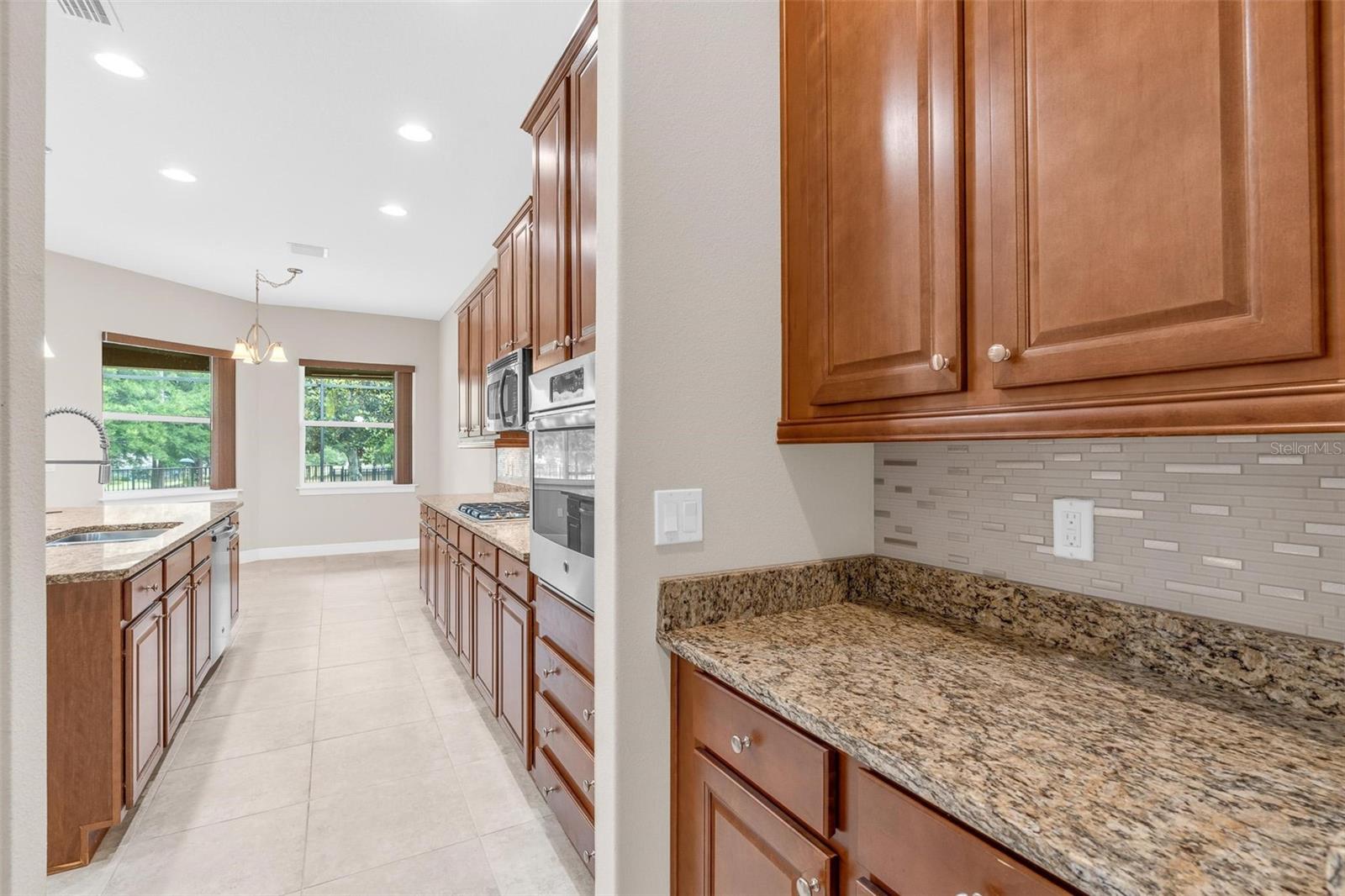 903 VICTORIA HILLS DR S, DELAND, FL, 32724