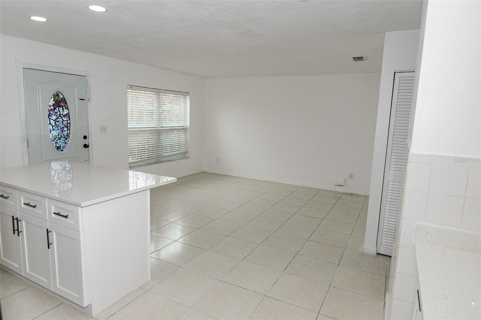 5810 N THATCHER AVE, TAMPA, FL, 33614