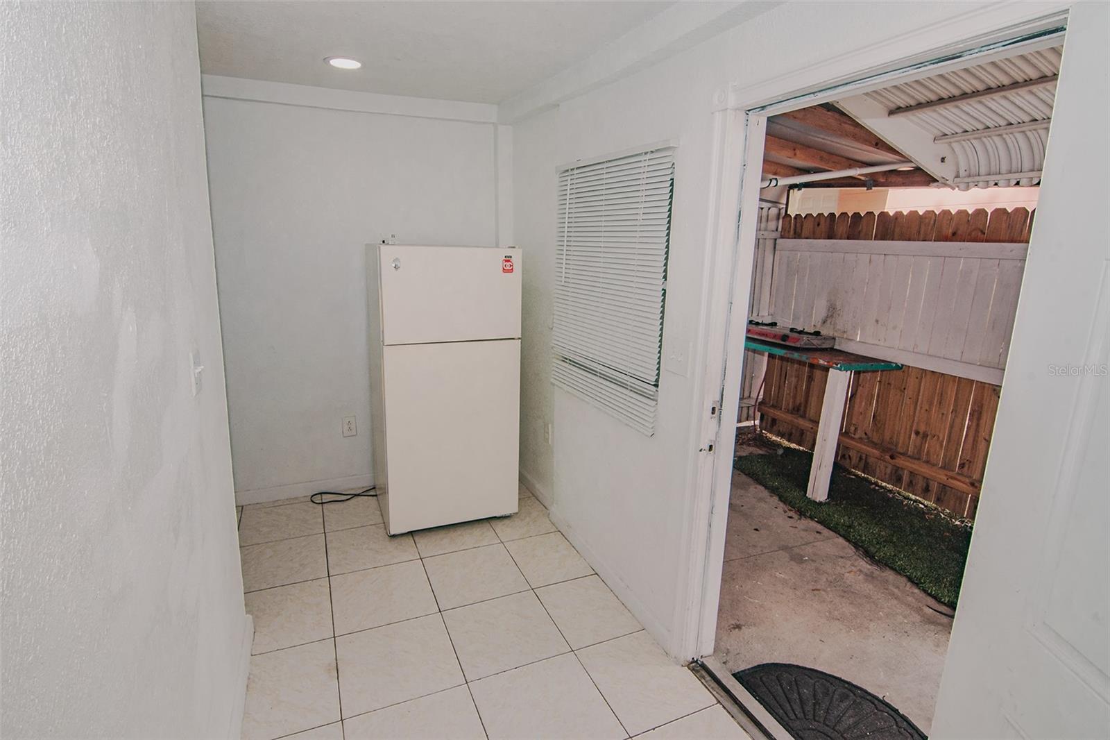 5810 N THATCHER AVE, TAMPA, FL, 33614