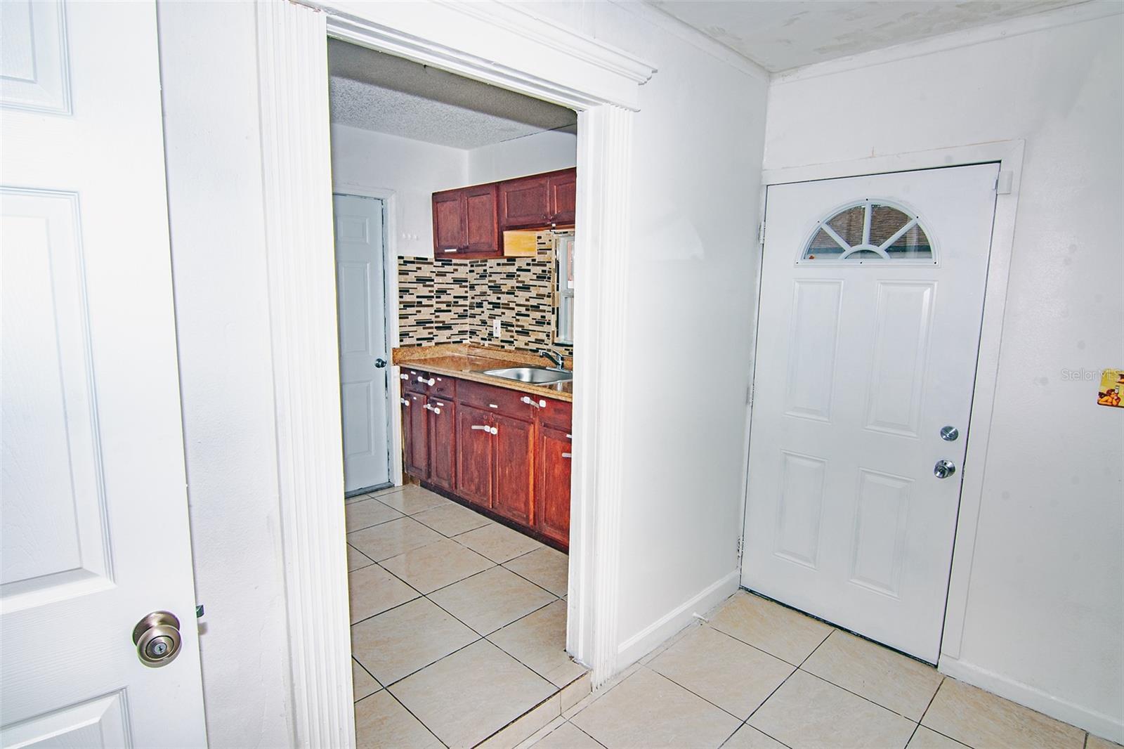 5810 N THATCHER AVE, TAMPA, FL, 33614