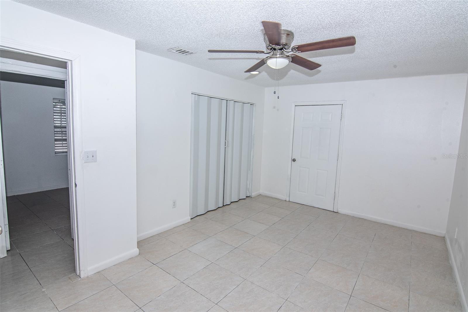 5810 N THATCHER AVE, TAMPA, FL, 33614