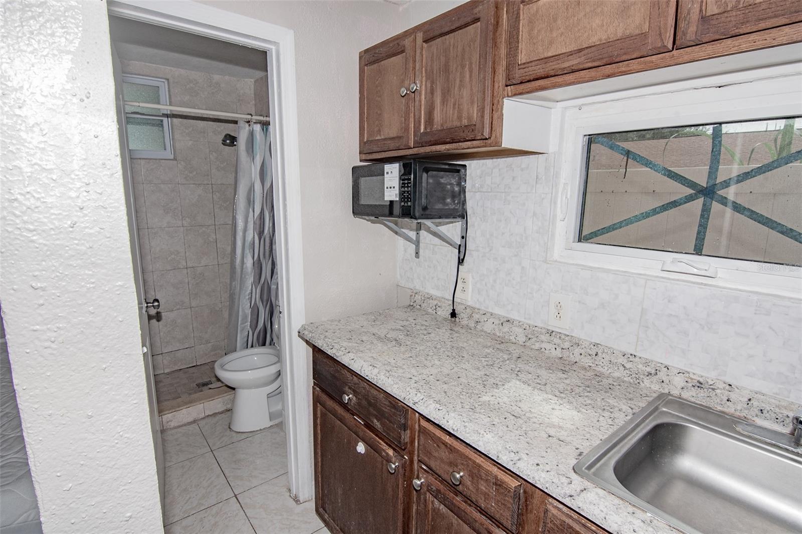 5810 N THATCHER AVE, TAMPA, FL, 33614