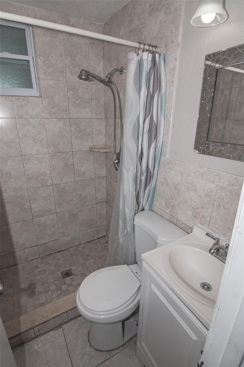 5810 N THATCHER AVE, TAMPA, FL, 33614