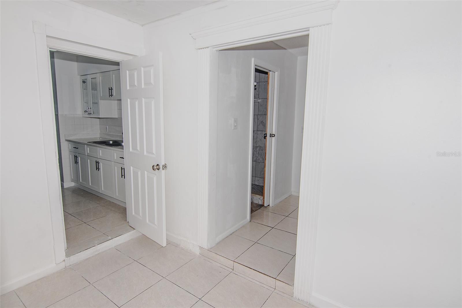 5810 N THATCHER AVE, TAMPA, FL, 33614