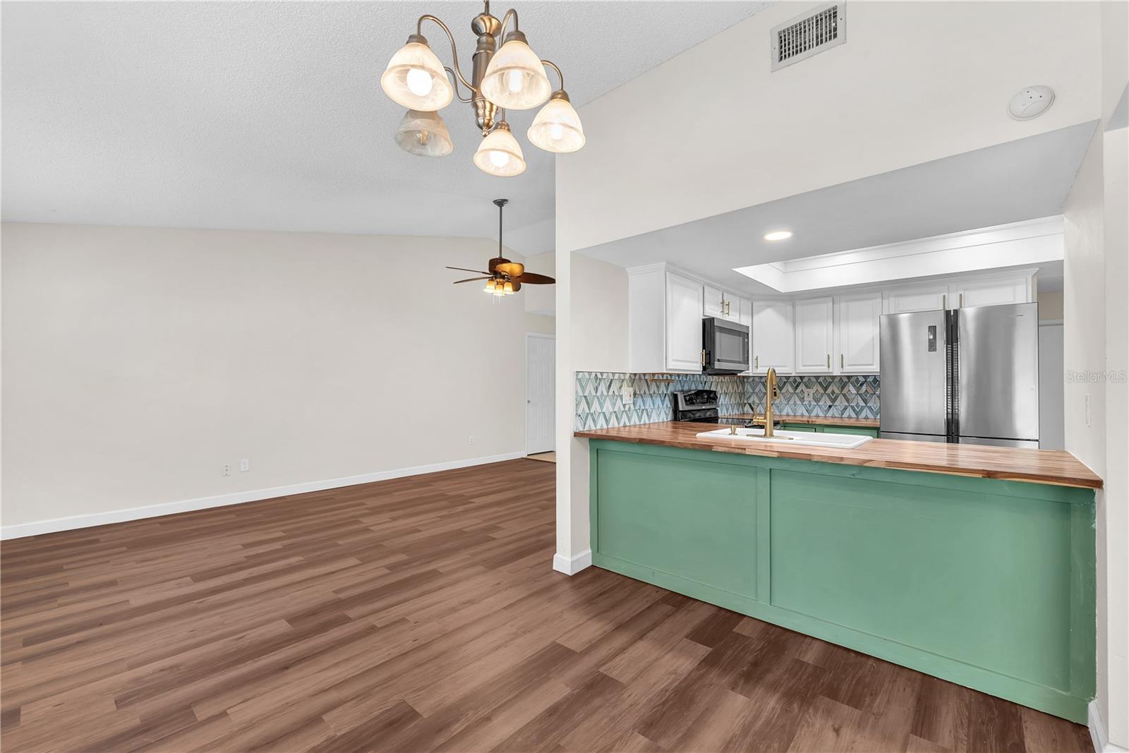 3619 ORANGEPOINTE RD, VALRICO, FL, 33596