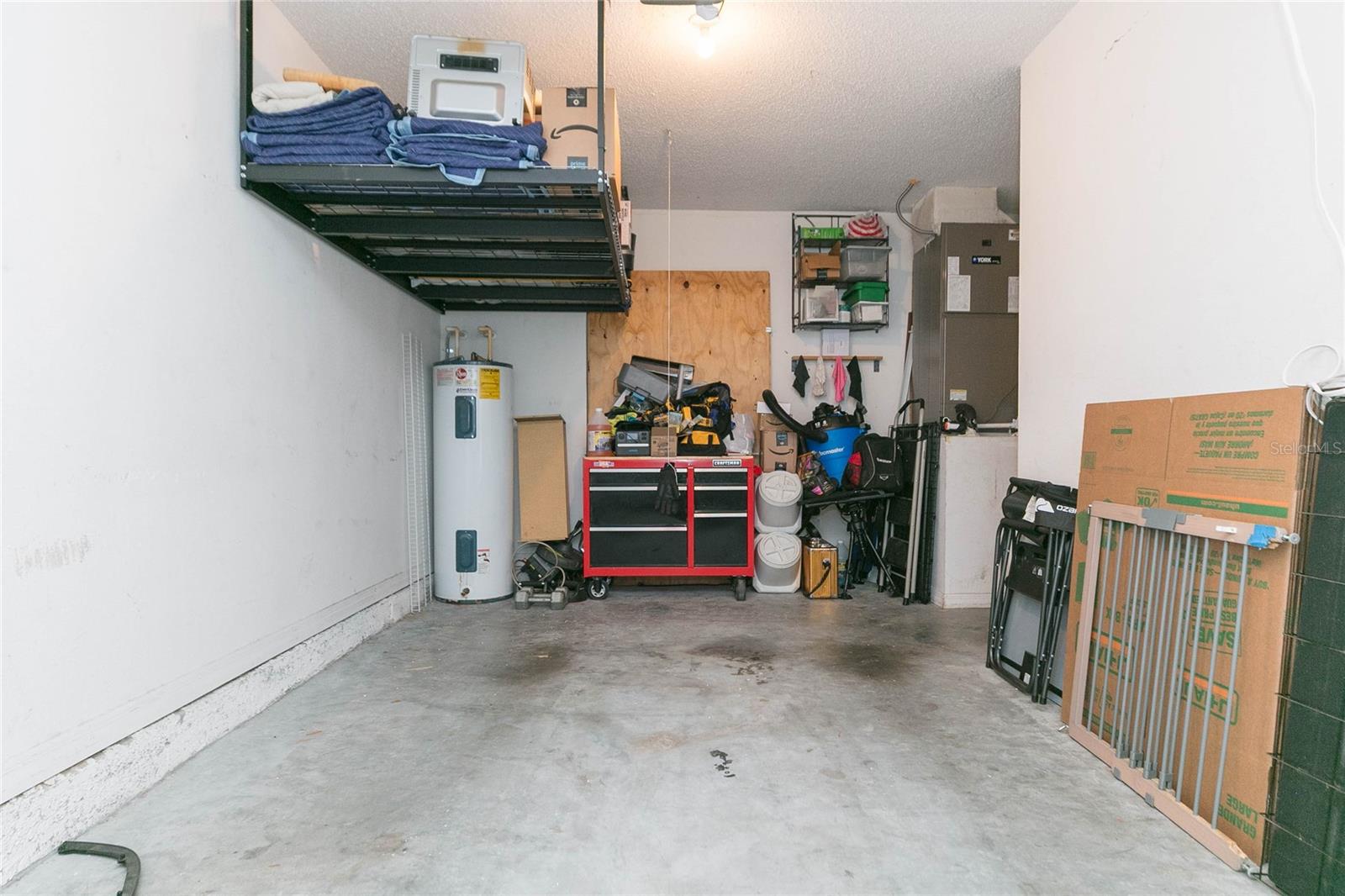 9922 ASHBURN LAKE DR, TAMPA, FL, 33610