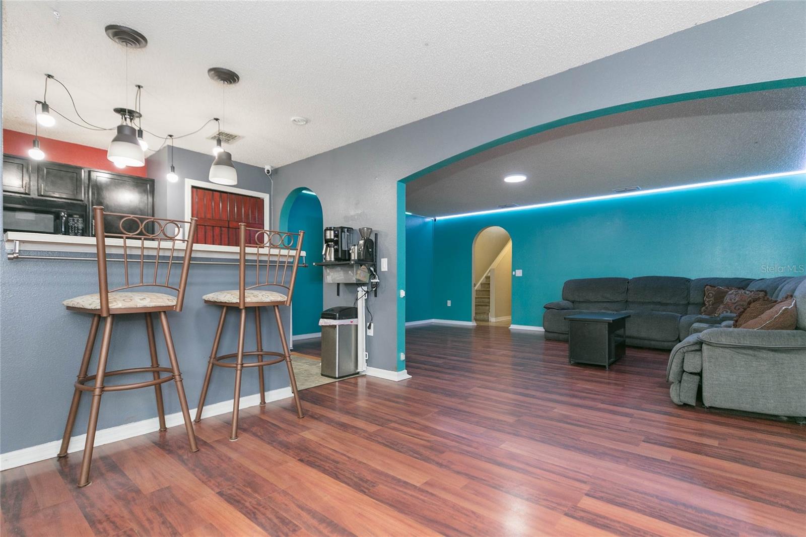 9922 ASHBURN LAKE DR, TAMPA, FL, 33610