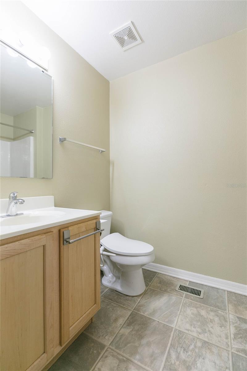 9922 ASHBURN LAKE DR, TAMPA, FL, 33610