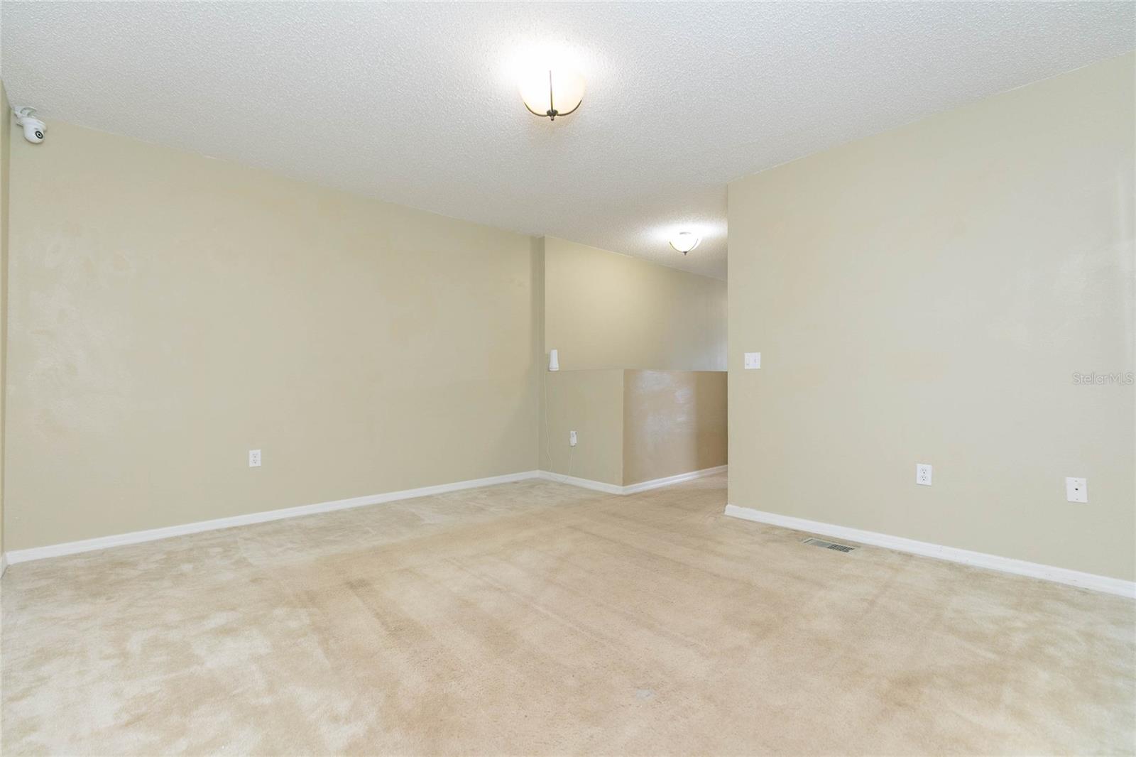 9922 ASHBURN LAKE DR, TAMPA, FL, 33610