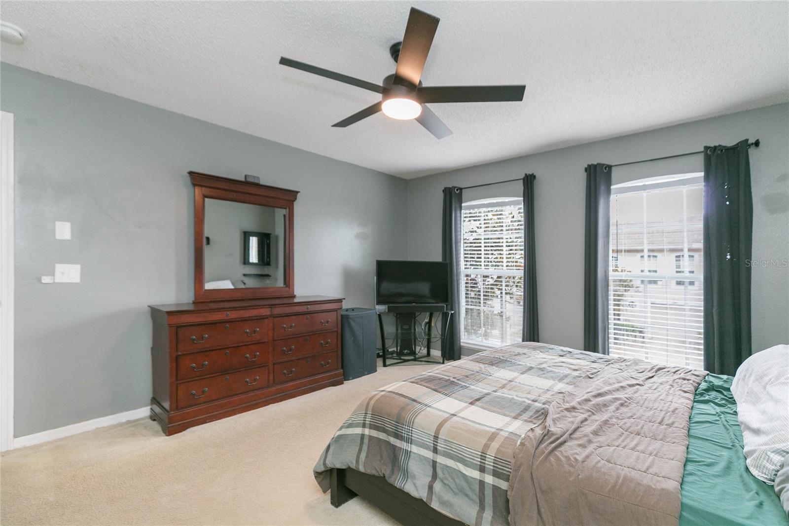 9922 ASHBURN LAKE DR, TAMPA, FL, 33610