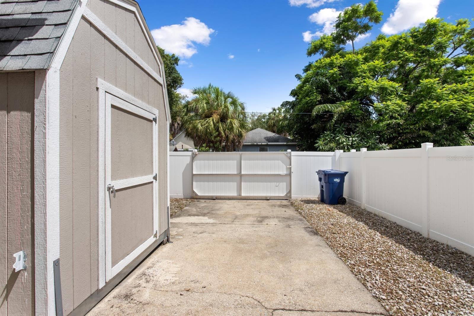 2119 W SPRUCE ST, TAMPA, FL, 33607