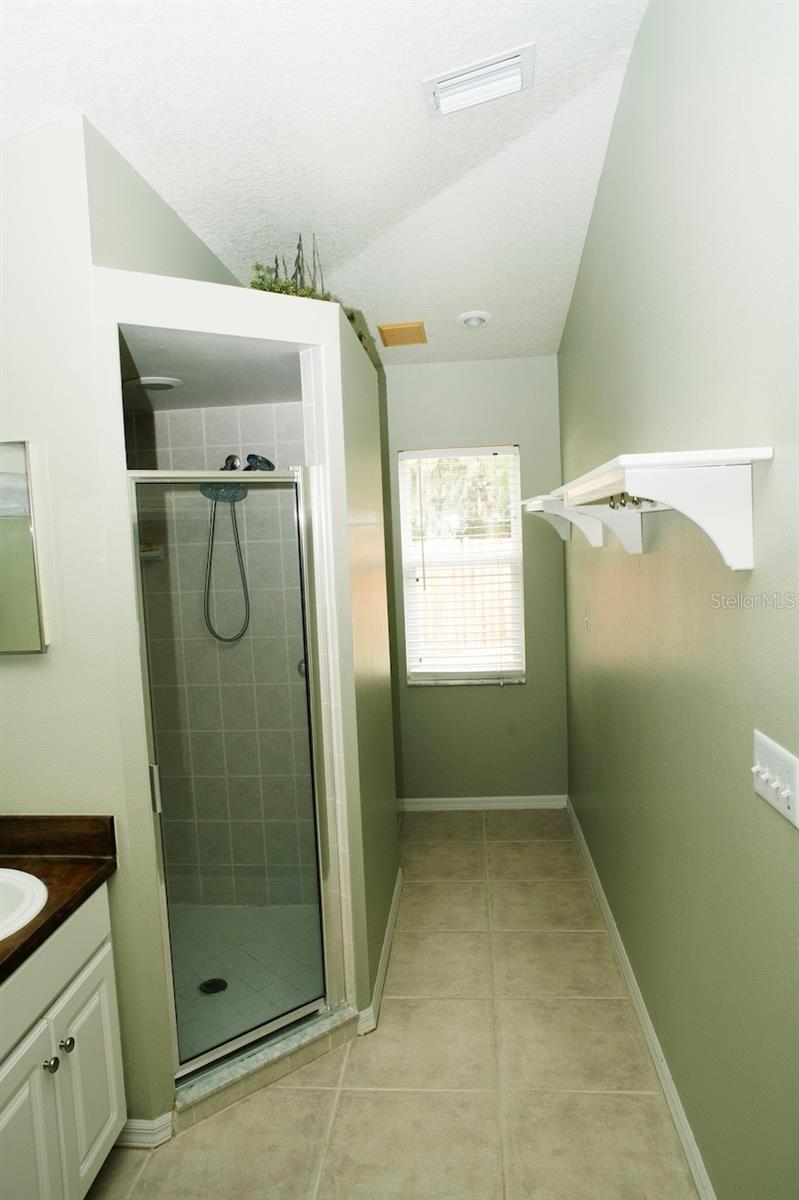 2508 ALLWOOD AVE, VALRICO, FL, 33596