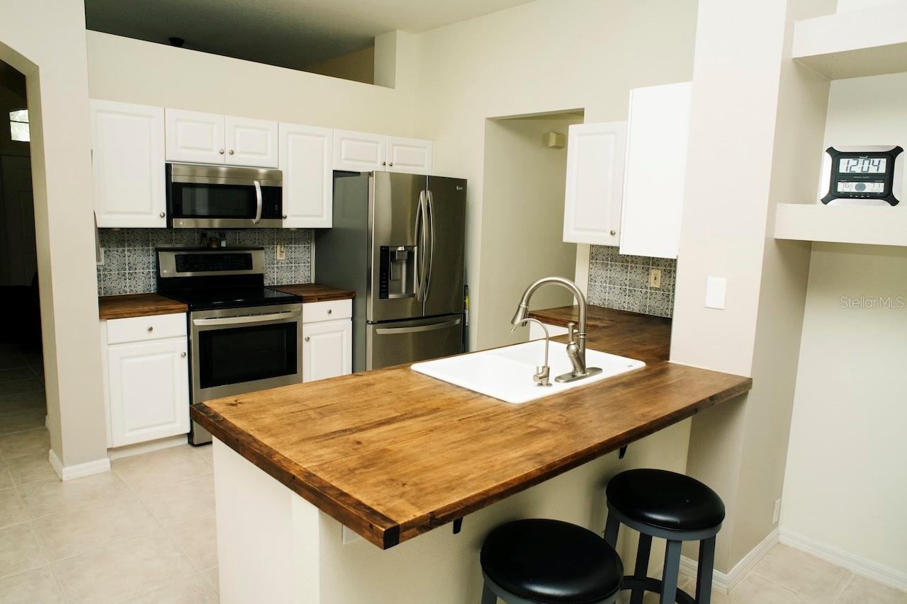 2508 ALLWOOD AVE, VALRICO, FL, 33596