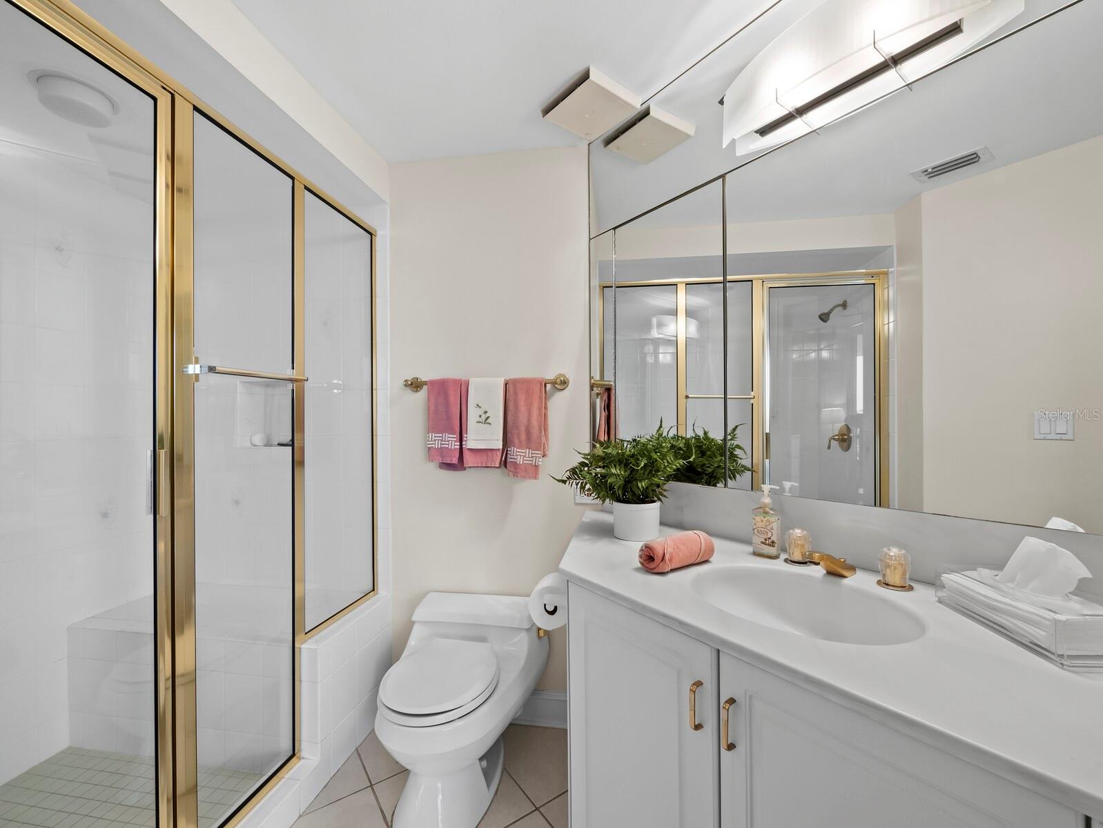 2410 HARBOURSIDE DR #131, LONGBOAT KEY, FL, 34228