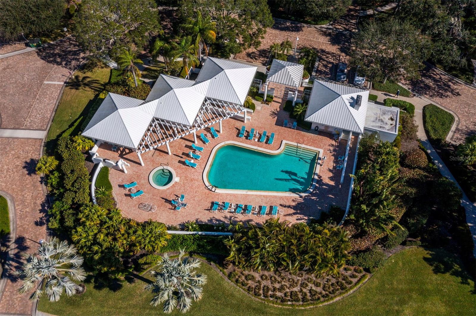 2410 HARBOURSIDE DR #131, LONGBOAT KEY, FL, 34228