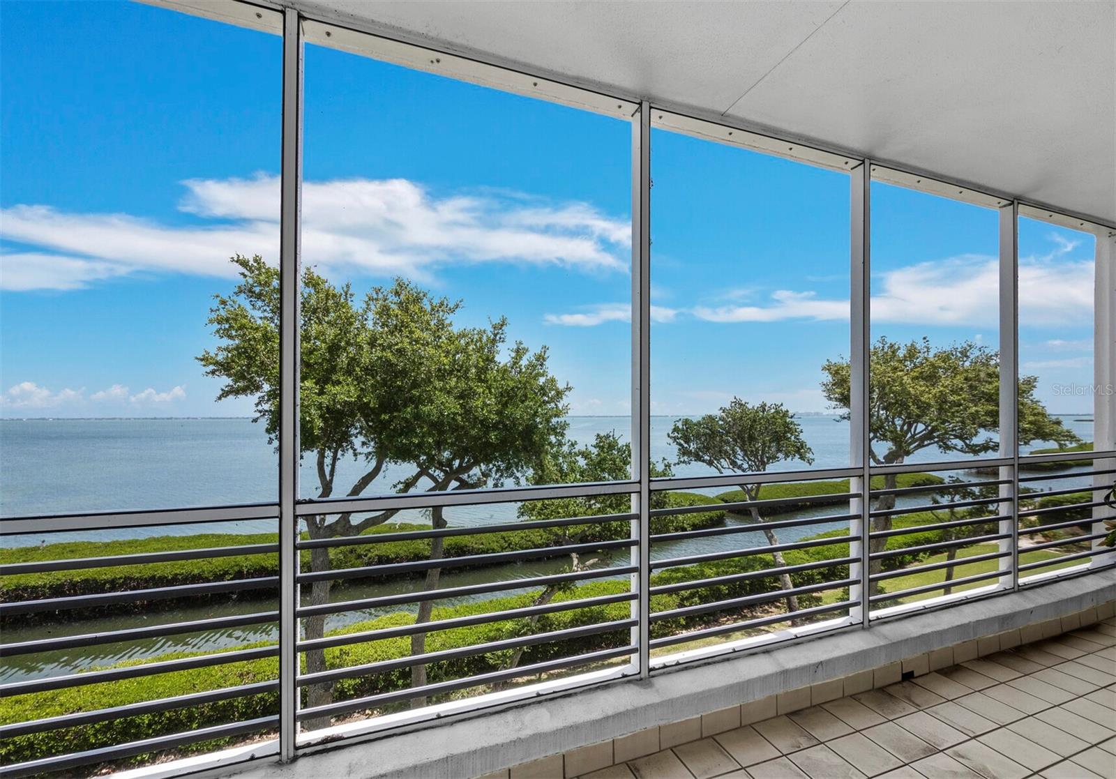 2410 HARBOURSIDE DR #131, LONGBOAT KEY, FL, 34228