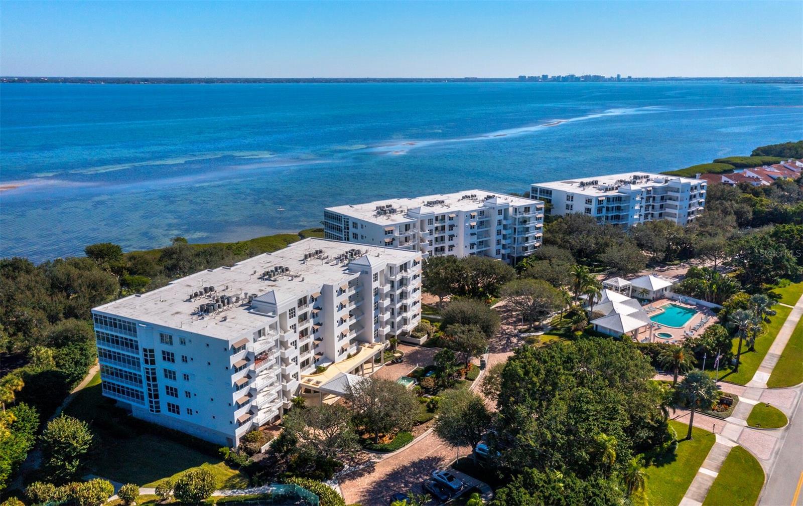 2410 HARBOURSIDE DR #131, LONGBOAT KEY, FL, 34228