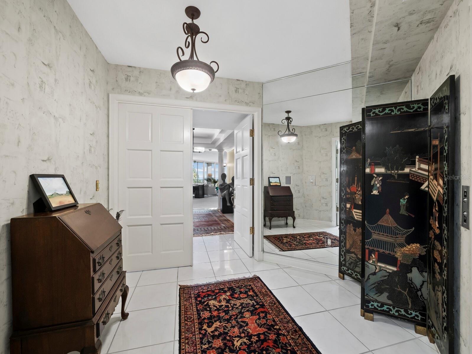 2410 HARBOURSIDE DR #131, LONGBOAT KEY, FL, 34228