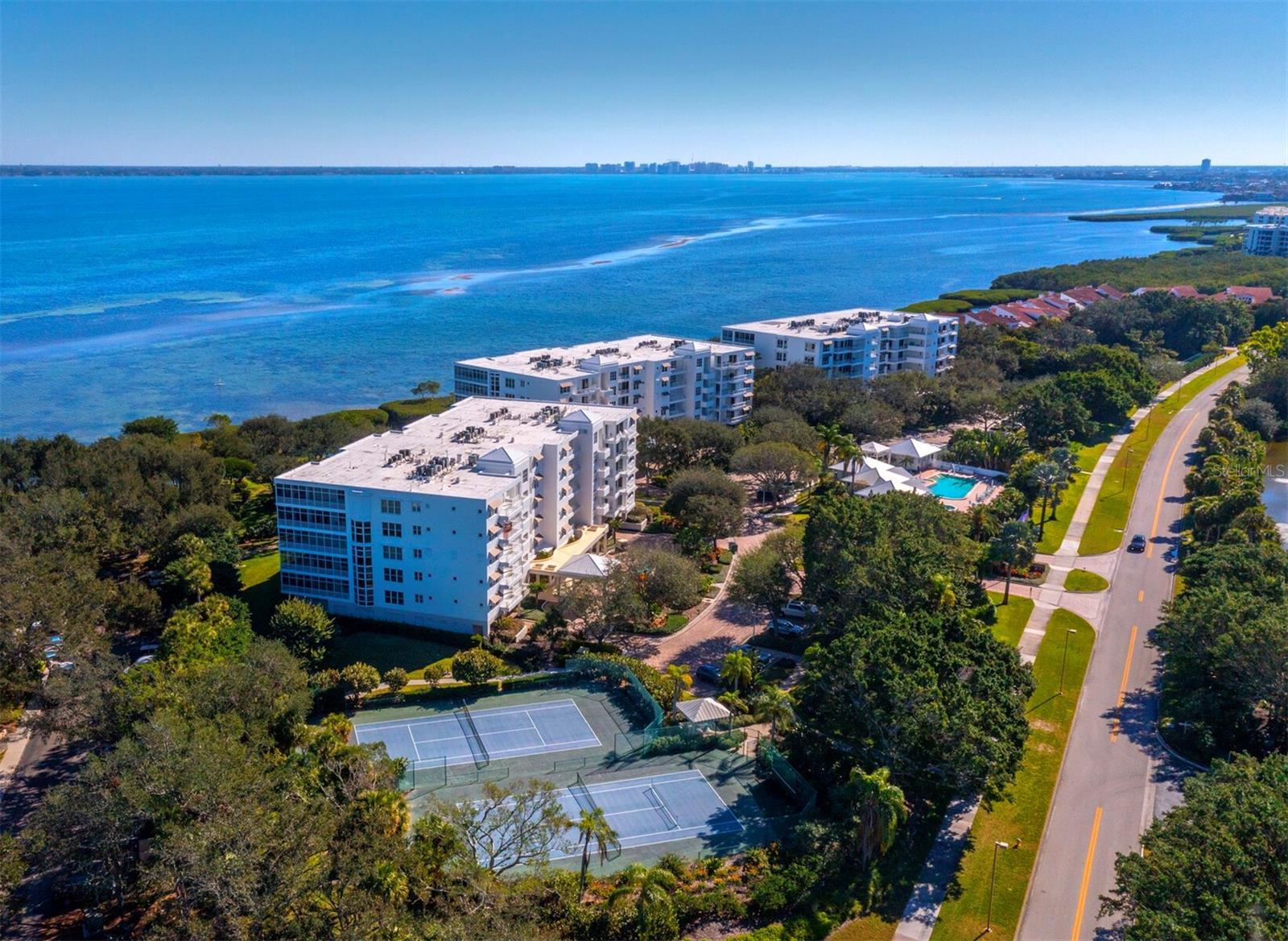 2410 HARBOURSIDE DR #131, LONGBOAT KEY, FL, 34228