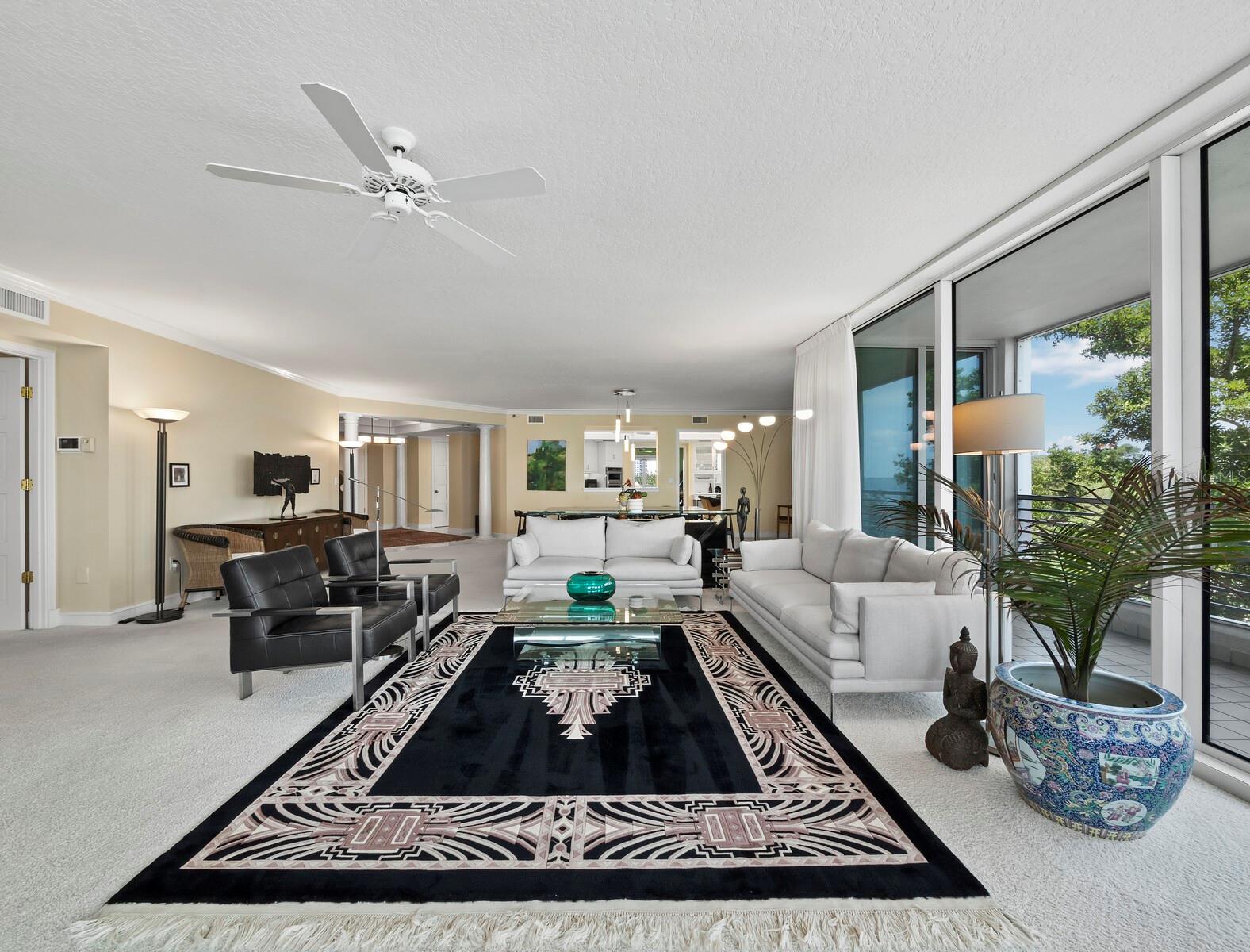 2410 HARBOURSIDE DR #131, LONGBOAT KEY, FL, 34228