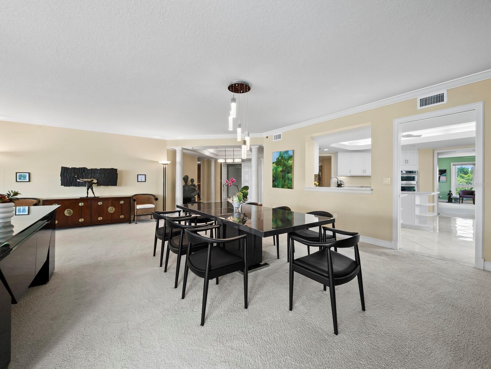 2410 HARBOURSIDE DR #131, LONGBOAT KEY, FL, 34228