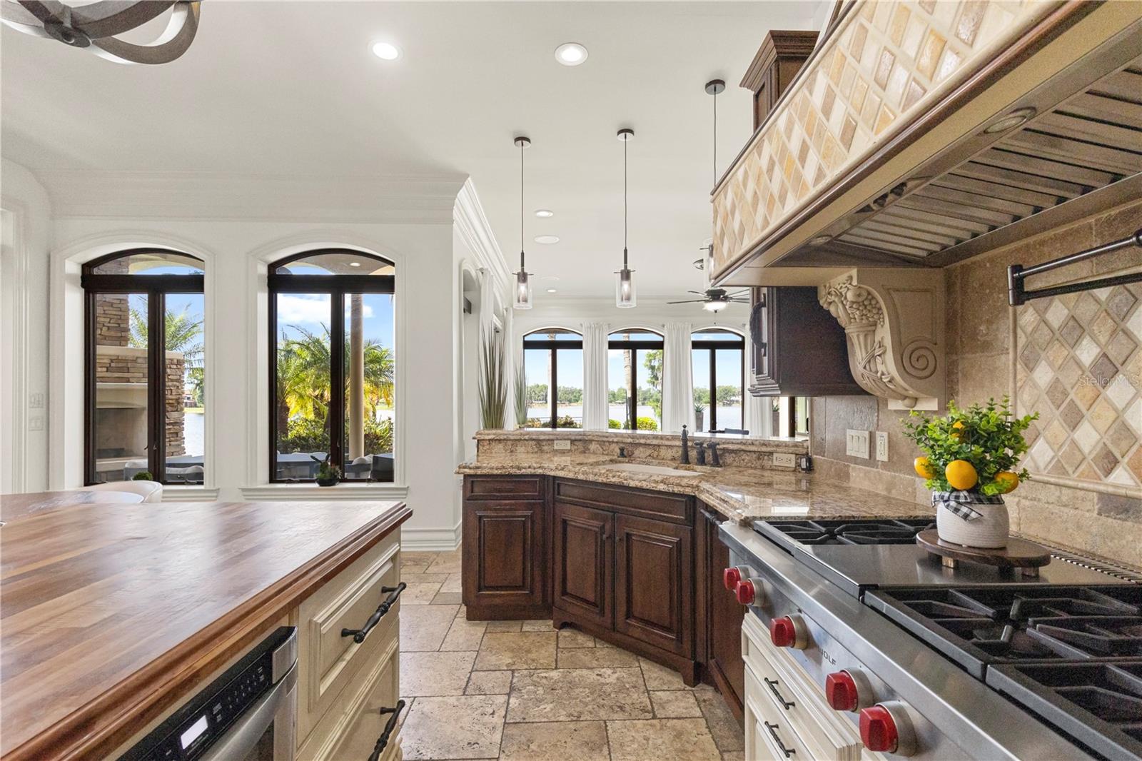 216 LAKE BRANT DR, LUTZ, FL, 33548