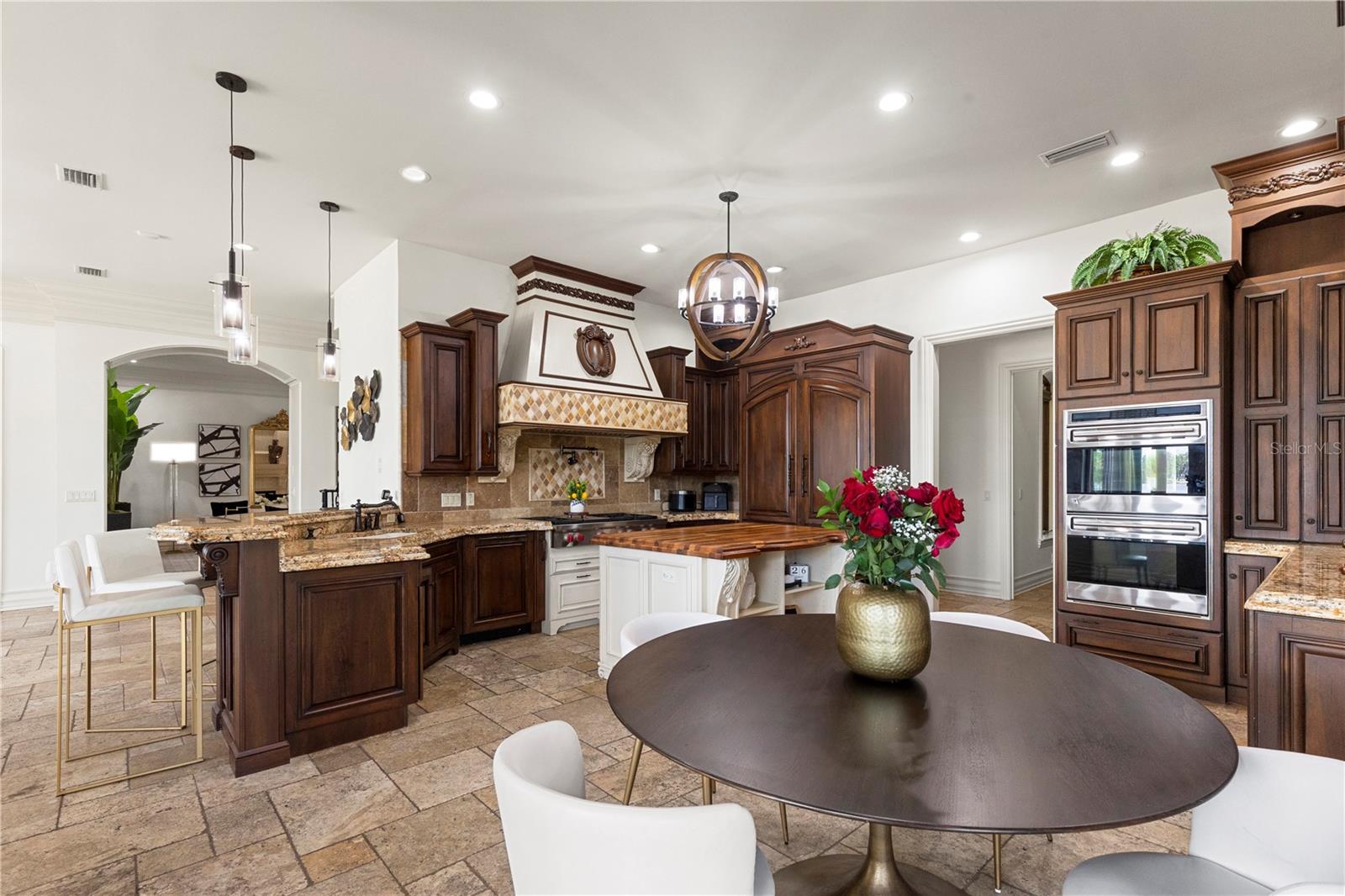 216 LAKE BRANT DR, LUTZ, FL, 33548