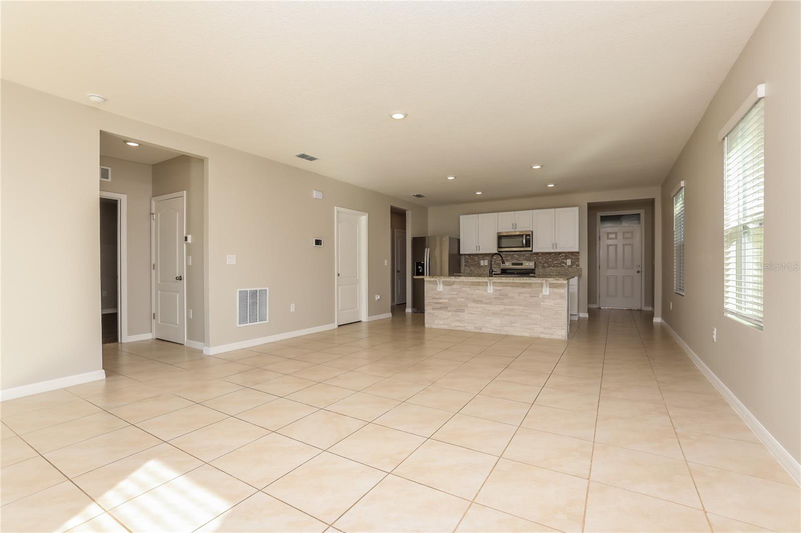 1924 RED CANYON DR, KISSIMMEE, FL, 34744