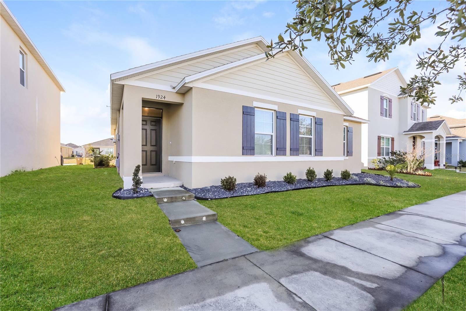 1924 RED CANYON DR, KISSIMMEE, FL, 34744